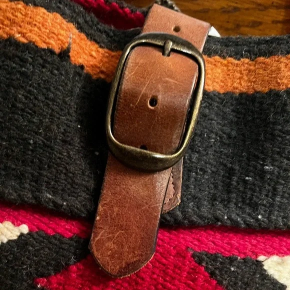 Western Artisan Red and Black Geometric Tote - Picture 4 of 11